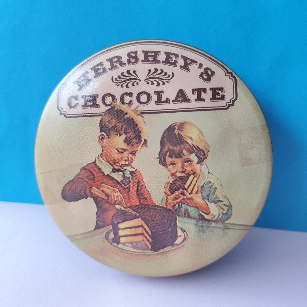 Hershey’s Chocolate Rare Small Round Collectible 1982 Vintage Tin